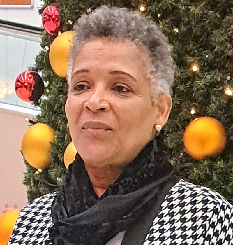 Minister Iris Kluivert-Obi